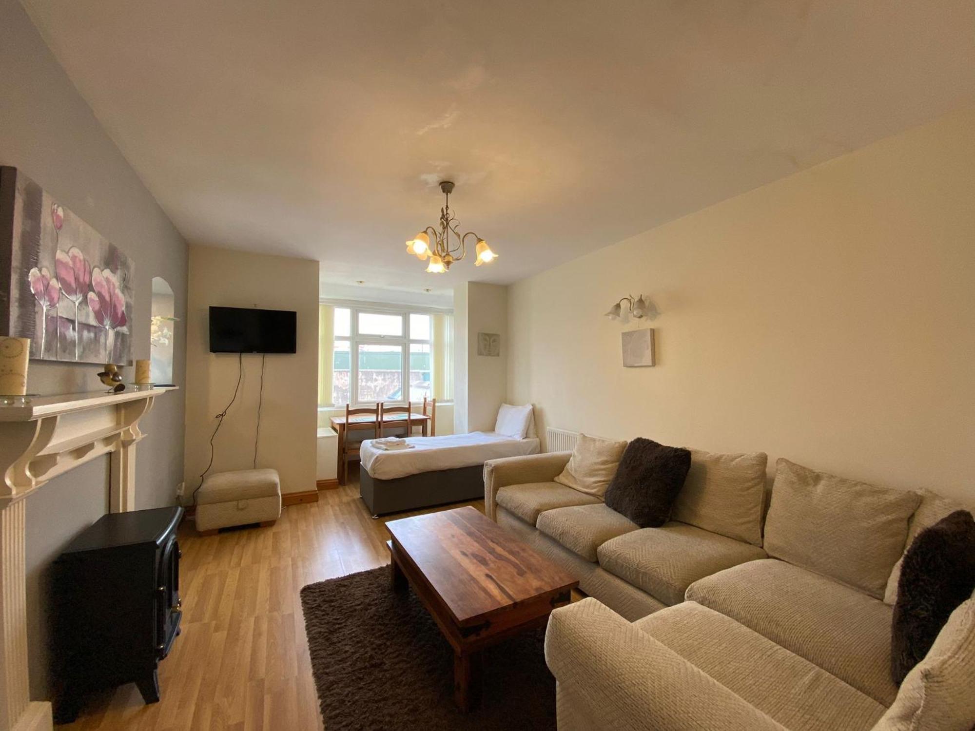 Palatine Court Holiday Flats - Blackpool Resort Collection ภายนอก รูปภาพ